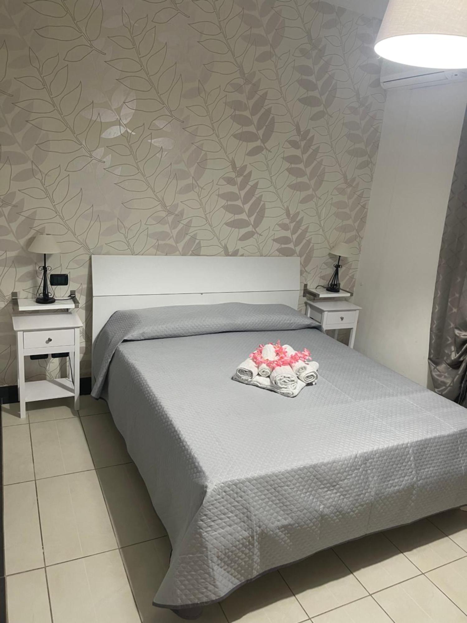 B&B Villa Anna Sibari Bagian luar foto